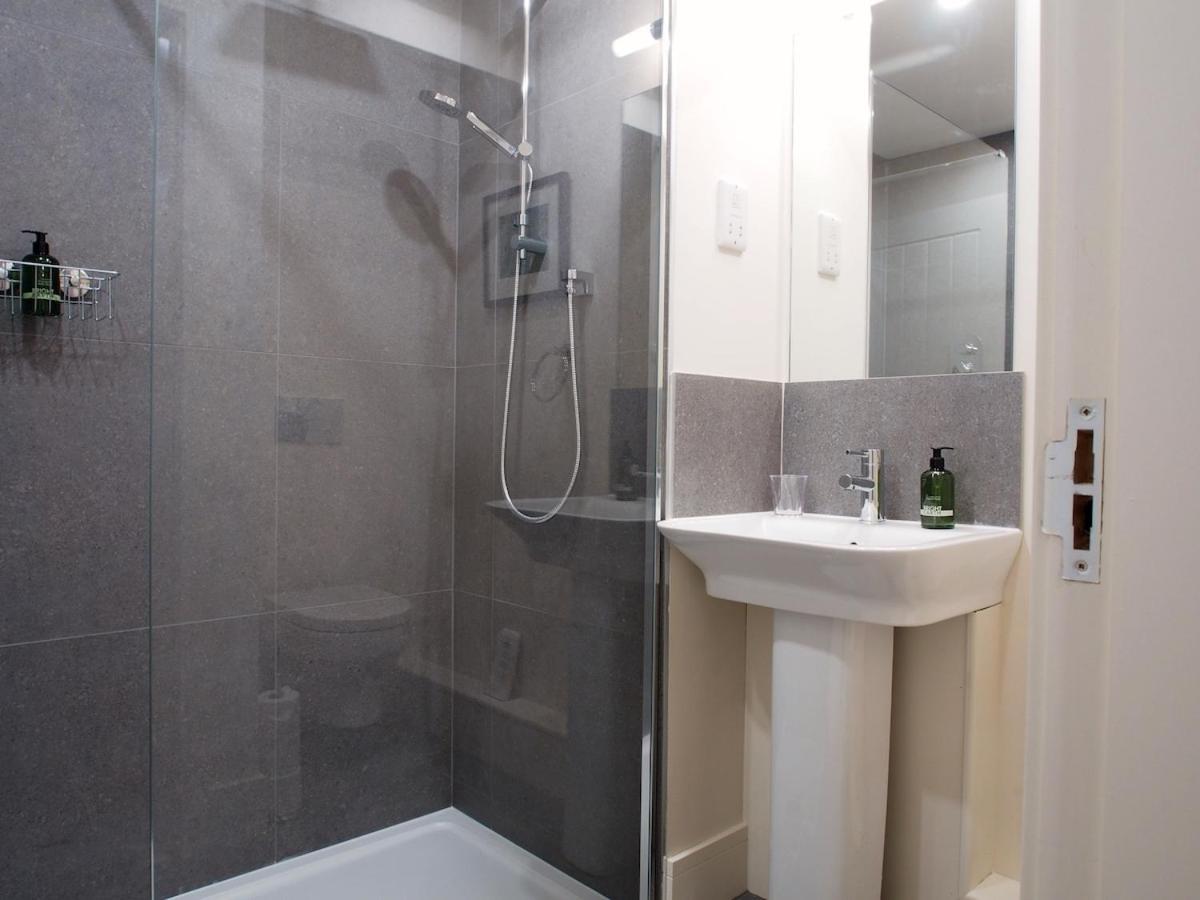 Apartment Bright & Airy Mezzanine Loft In - Flat 4, Elgin House Edinburgh